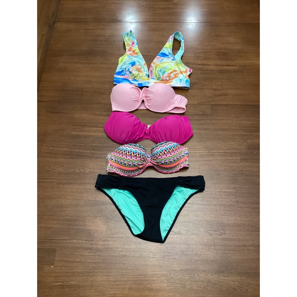 Swimwear Lot 4 Tops 1 Bottom Multicolor